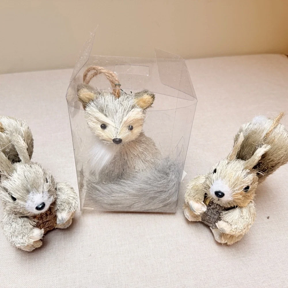 Straw Bristle Christmas Ornaments Decor Squirrels And Fox